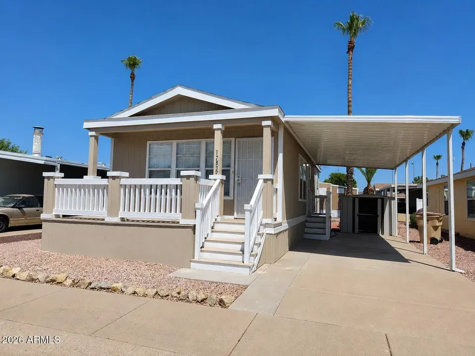 2 Bed 2 Bath Established Contemporary Home in Phoenix, AZ - 1