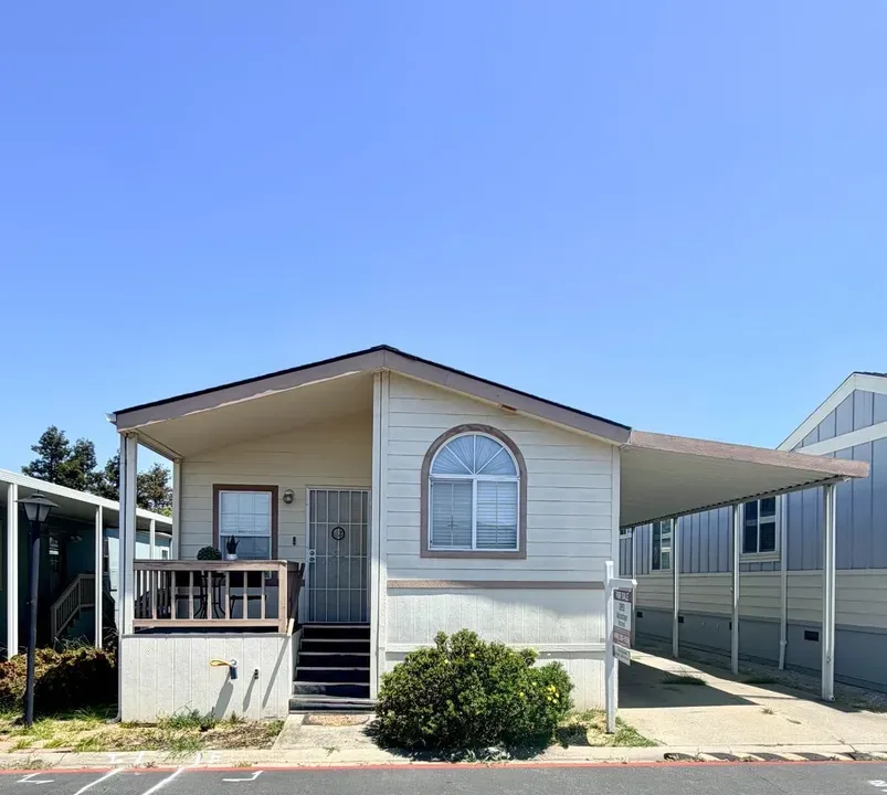 2 Bed 2 Bath Established Contemporary Home in San Jose, CA - 1