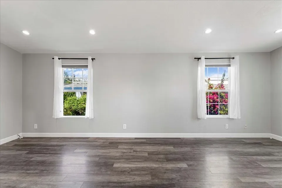 2 Bed 2 Bath Established Contemporary Home in San Jose, CA - 4