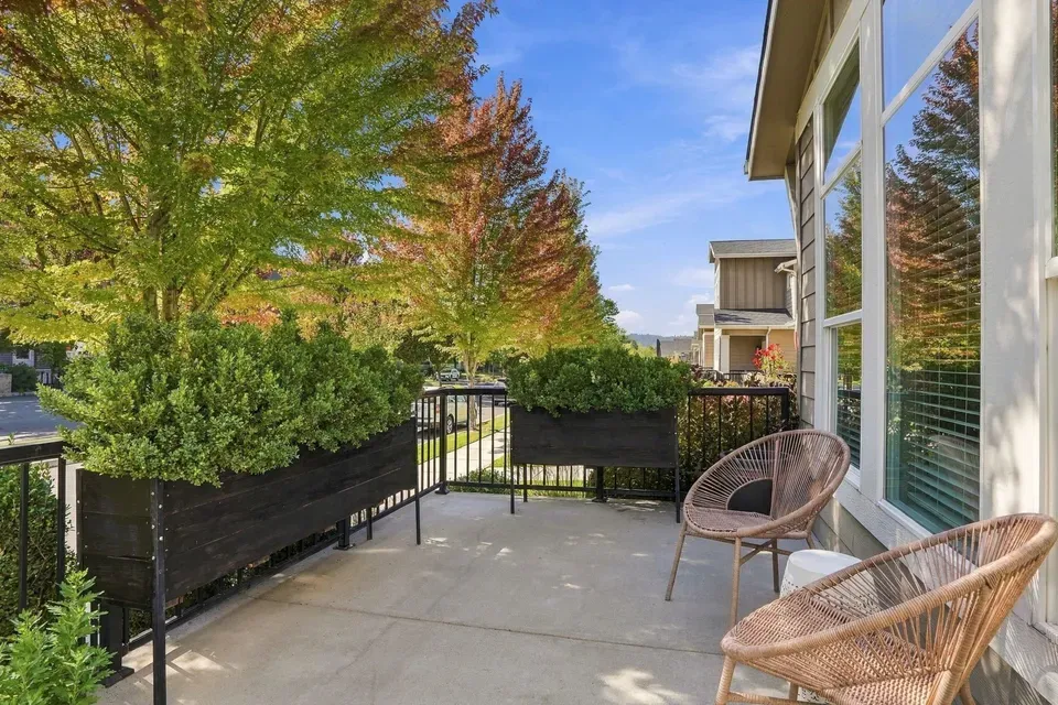 2 Bed 2 Bath Established Contemporary Home in Spokane, WA - 5