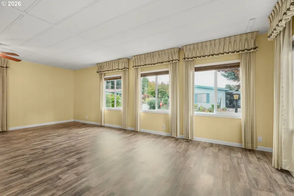 2 Bed 2 Bath Established Mid-Century Residence in Beaverton, OR - 5