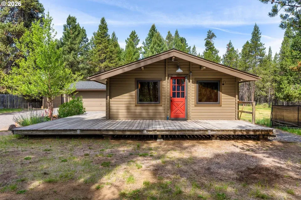 2 Bed 2 Bath Established Mid-Century Residence in Bend, OR - 3