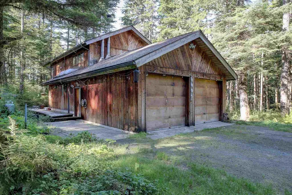 2 Bed 2 Bath Established Mid-Century Residence in Juneau, AK - 2
