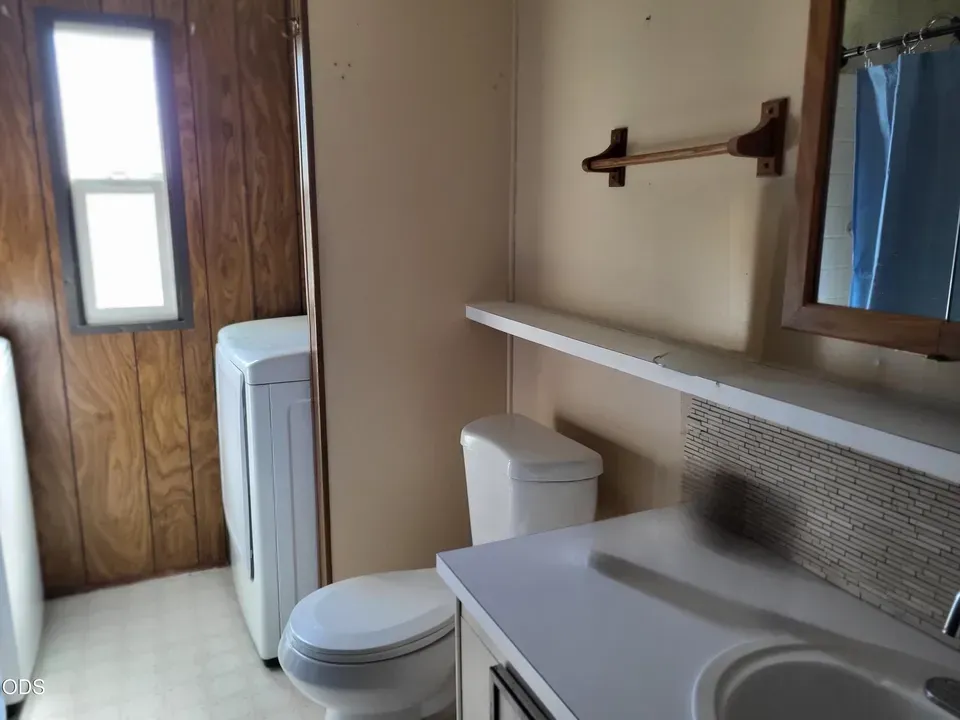 2 Bed 2 Bath Established Mid-Century Residence in Medford, OR - 3