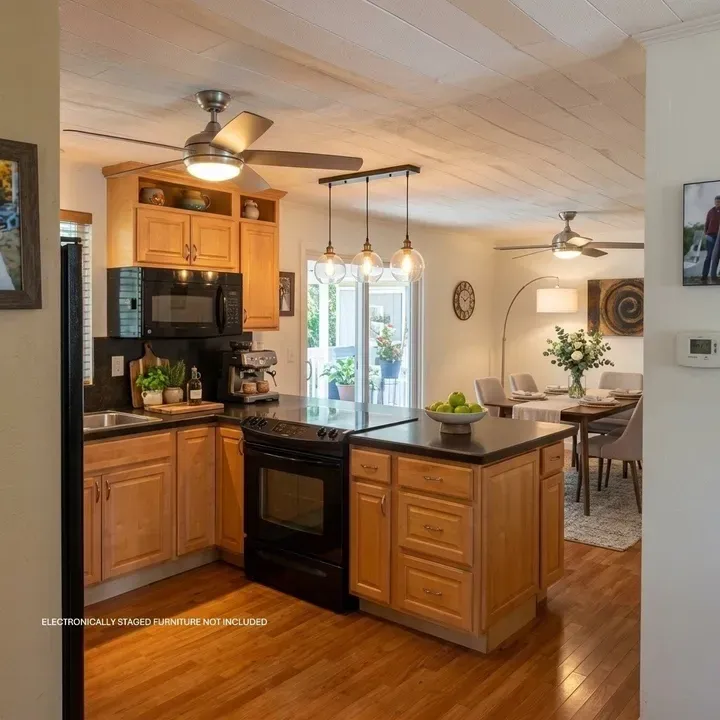 2 Bed 2 Bath Established Mid-Century Residence in Mesa, AZ - 5