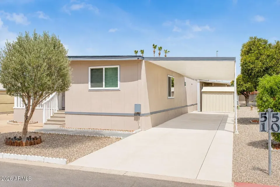 2 Bed 2 Bath Established Mid-Century Residence in Phoenix, AZ - 1