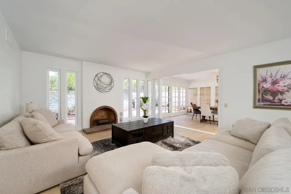 2 Bed 2 Bath Established Mid-Century Residence in San Diego, CA - 1