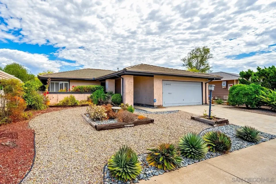 2 Bed 2 Bath Established Mid-Century Residence in San Diego, CA - 2