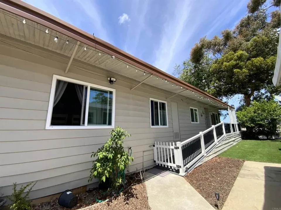 2 Bed 2 Bath Established Mid-Century Residence in San Diego, CA - 1