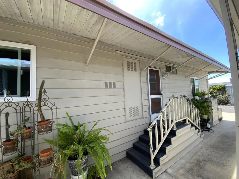 2 Bed 2 Bath Established Mid-Century Residence in San Diego, CA - 5