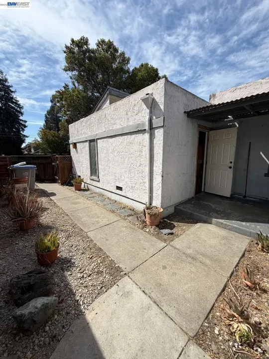 2 Bed 2 Bath Established Mid-Century Residence in San Jose, CA - 3