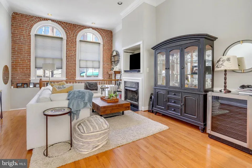 2 Bed 2 Bath Established Multi-Level Townhouse in Alexandria, VA - 4