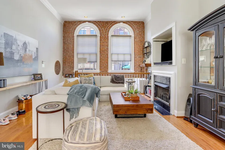 2 Bed 2 Bath Established Multi-Level Townhouse in Alexandria, VA - 5