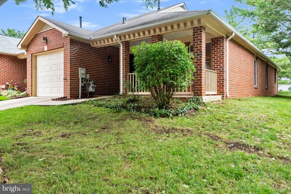 2 Bed 2 Bath Established Multi-Level Townhouse in Annapolis, MD - 2