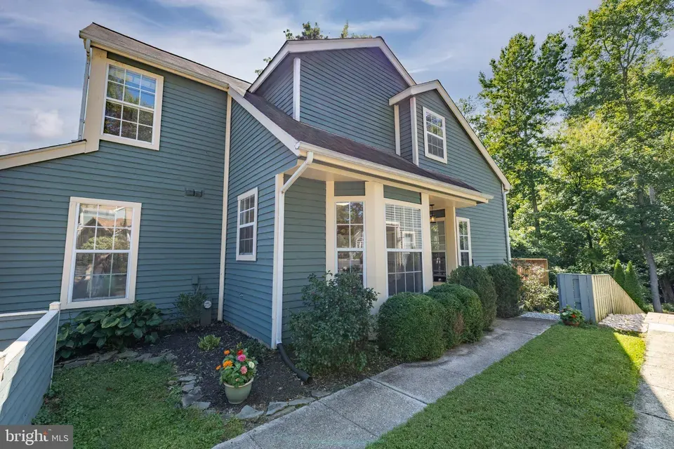 2 Bed 2 Bath Established Multi-Level Townhouse in Annapolis, MD - 2