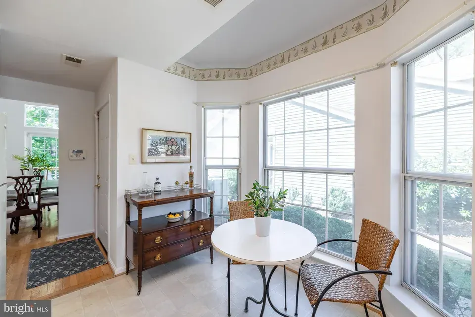 2 Bed 2 Bath Established Multi-Level Townhouse in Annapolis, MD - 4