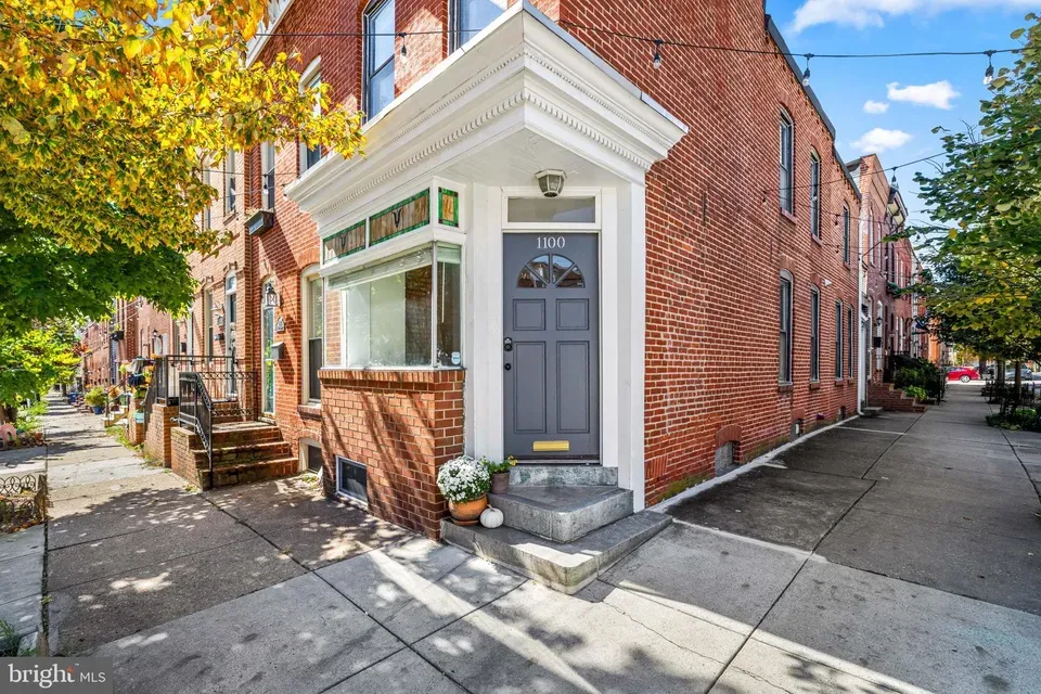2 Bed 2 Bath Established Multi-Level Townhouse in Baltimore, MD - 1