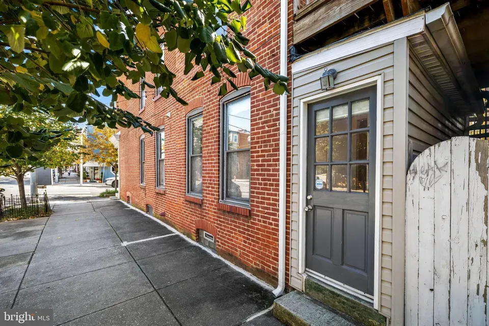 2 Bed 2 Bath Established Multi-Level Townhouse in Baltimore, MD - 4