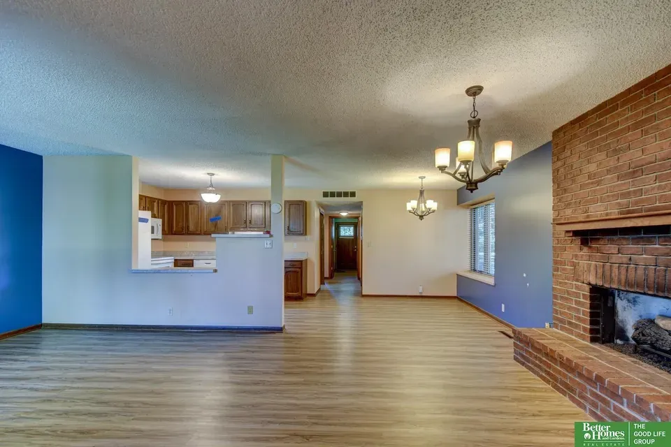 2 Bed 2 Bath Established Multi-Level Townhouse in Lincoln, NE - 4