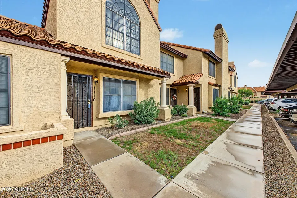 2 Bed 2 Bath Established Multi-Level Townhouse in Mesa, AZ - 3