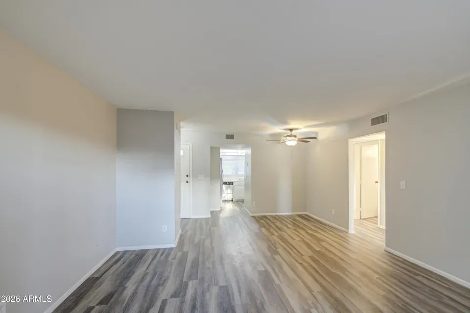 2 Bed 2 Bath Established Multi-Level Townhouse in Phoenix, AZ - 5