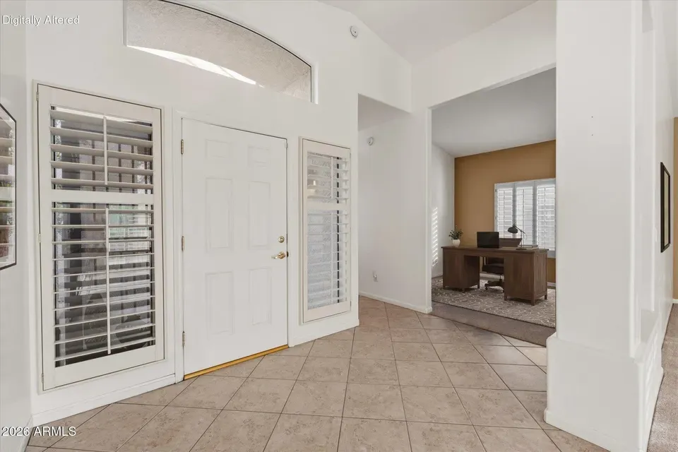 2 Bed 2 Bath Established Multi-Level Townhouse in Phoenix, AZ - 5