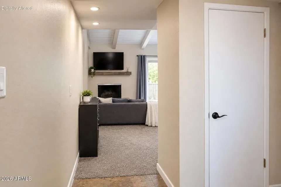 2 Bed 2 Bath Established Multi-Level Townhouse in Phoenix, AZ - 4