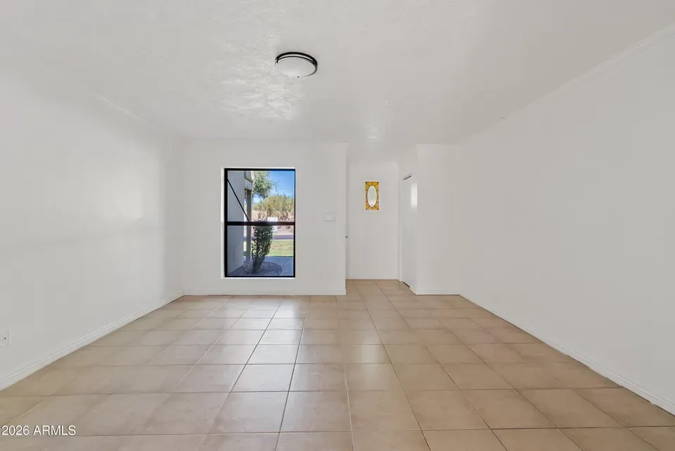 2 Bed 2 Bath Established Multi-Level Townhouse in Phoenix, AZ - 5
