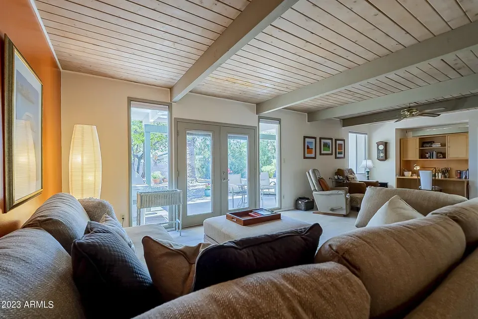 2 Bed 2 Bath Established Multi-Level Townhouse in Scottsdale, AZ - 2