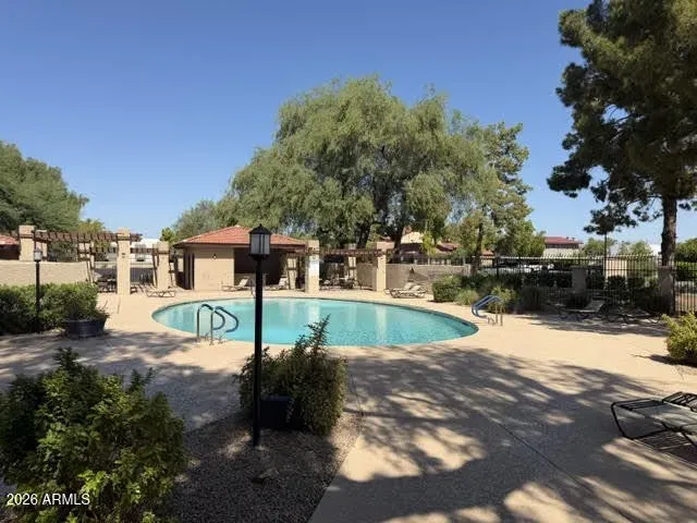 2 Bed 2 Bath Established Multi-Level Townhouse in Scottsdale, AZ - 5