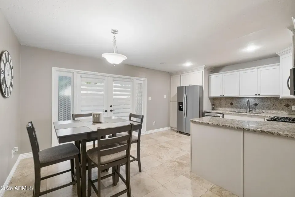 2 Bed 2 Bath Established Multi-Level Townhouse in Scottsdale, AZ - 1