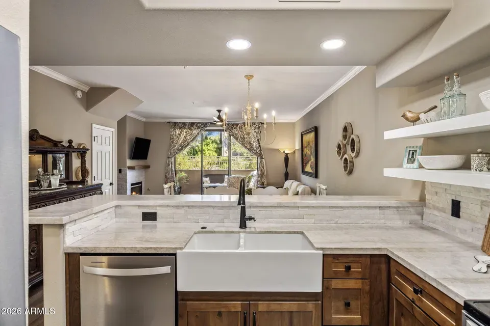 2 Bed 2 Bath Established Multi-Level Townhouse in Scottsdale, AZ - 1