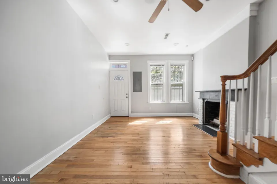 2 Bed 2 Bath Established Multi-Level Townhouse in Washington, DC - 5