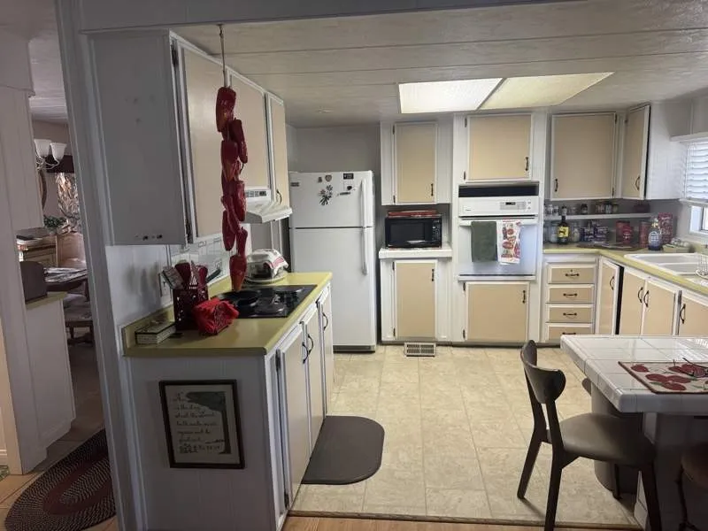Interior view 3