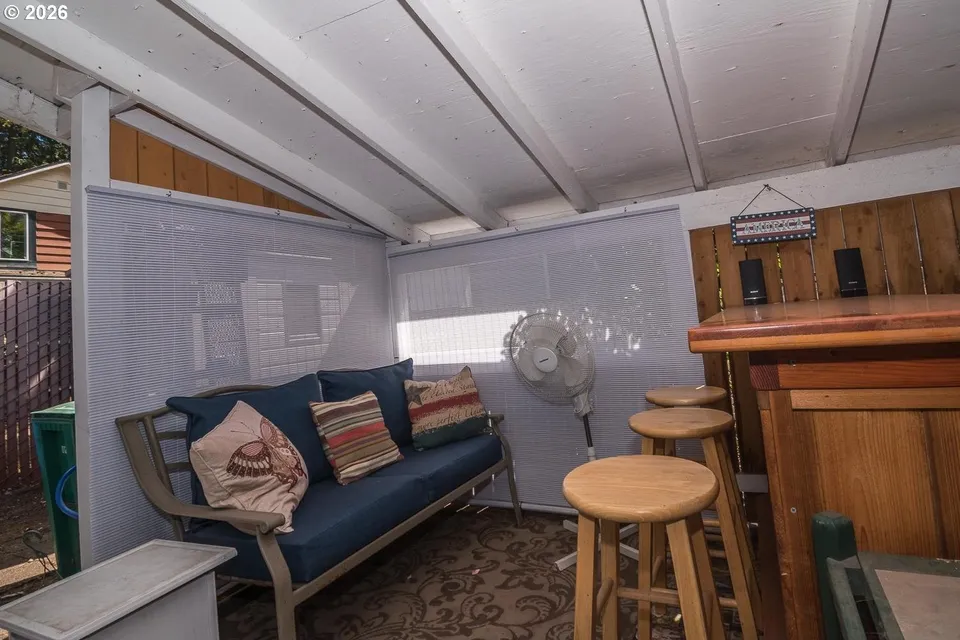 Interior view 3