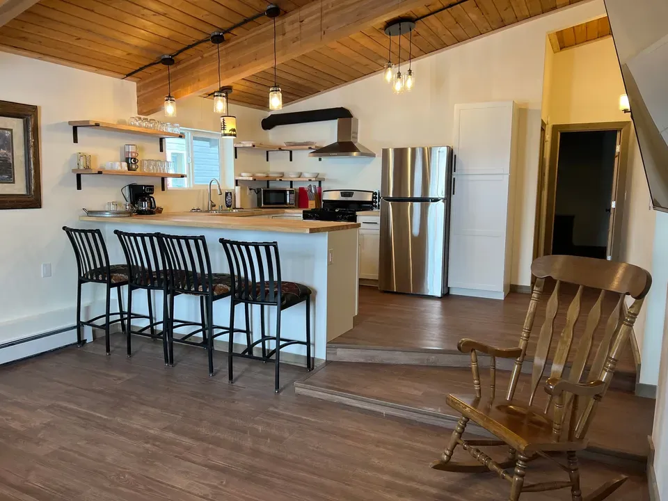 2 Bed 2 Bath Modern Contemporary Residence in Anchorage, AK - 4