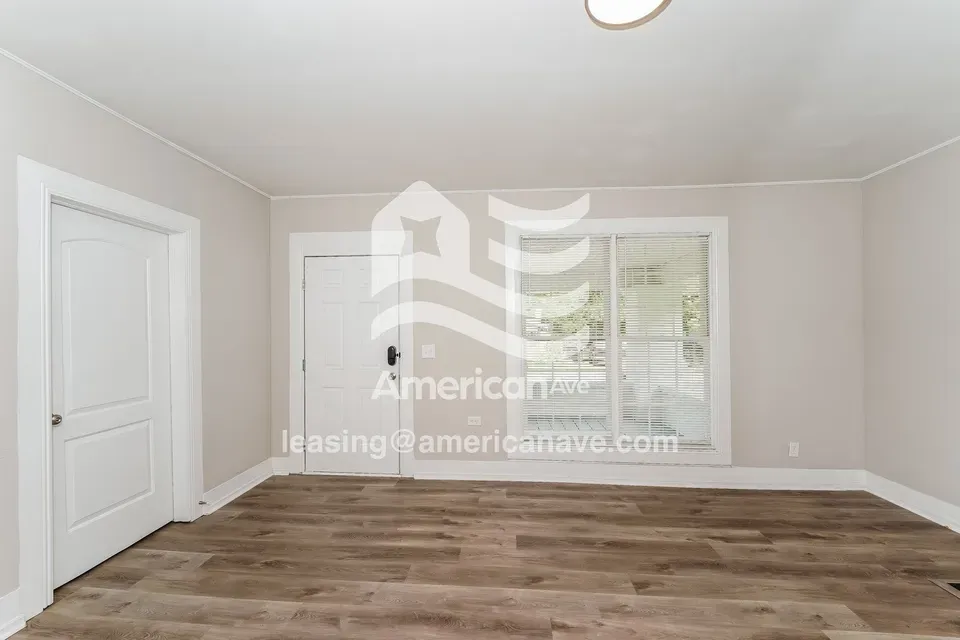 2 Bed 2 Bath Modern Contemporary Residence in Birmingham, AL - 2