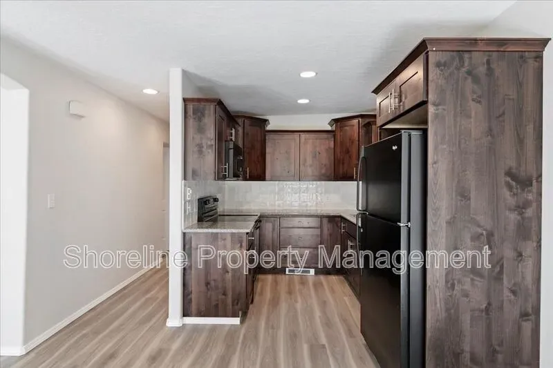2 Bed 2 Bath Modern Contemporary Residence in Boise, ID - 3