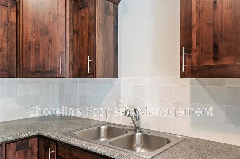 2 Bed 2 Bath Modern Contemporary Residence in Boise, ID - 5