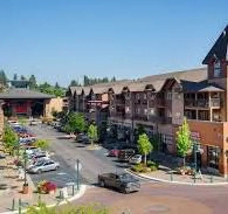 2 Bed 2 Bath Modern Contemporary Residence in Coeur d Alene, ID