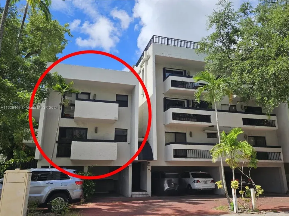 2 Bed 2 Bath Modern Contemporary Residence in Coral Gables, FL