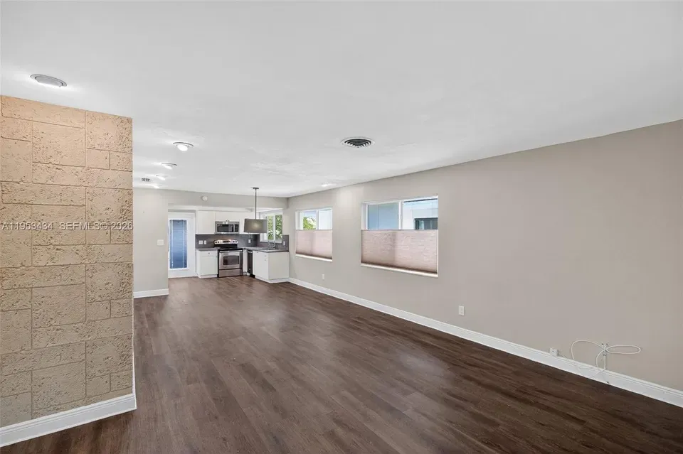 2 Bed 2 Bath Modern Contemporary Residence in Coral Gables, FL - 3