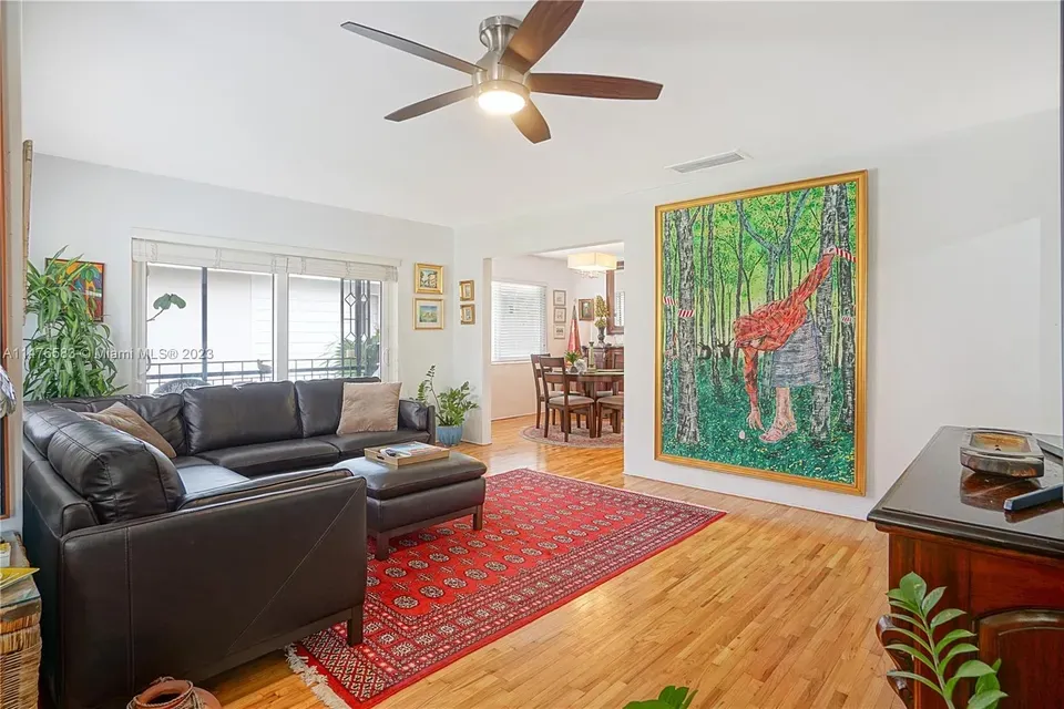 2 Bed 2 Bath Modern Contemporary Residence in Coral Gables, FL - 3