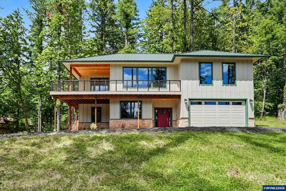 2 Bed 2 Bath Modern Contemporary Residence in Corvallis, OR - 1