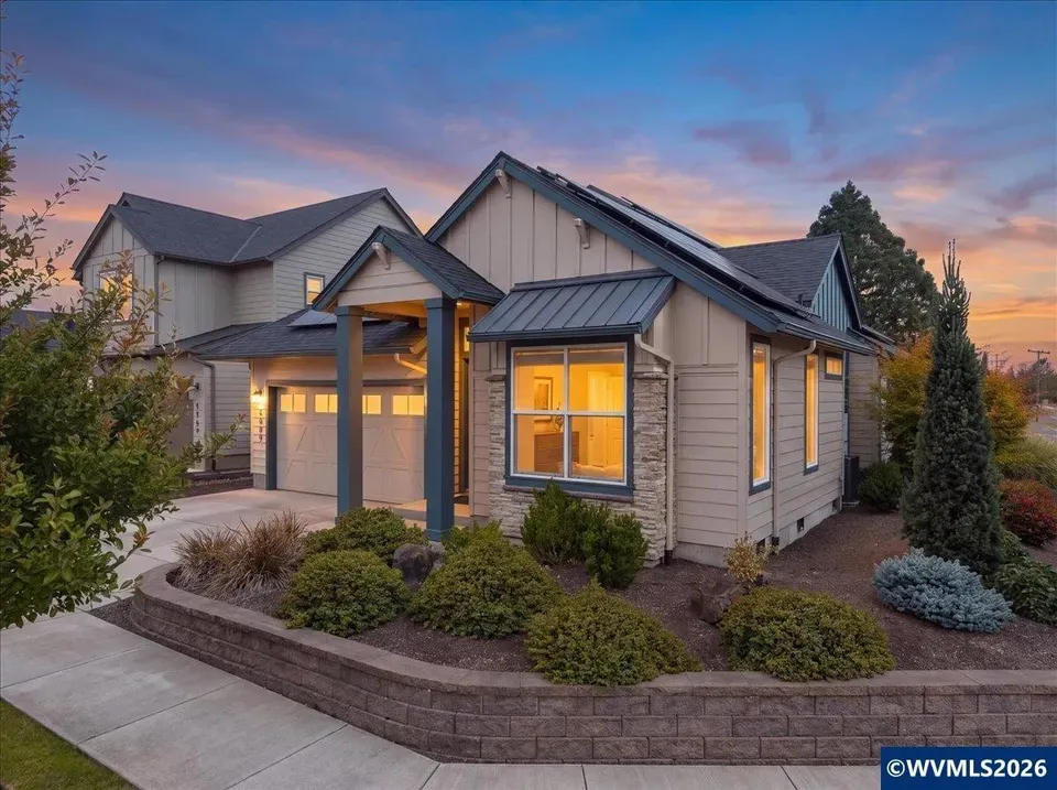2 Bed 2 Bath Modern Contemporary Residence in Corvallis, OR