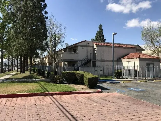 2 Bed 2 Bath Modern Contemporary Residence in Fontana, CA