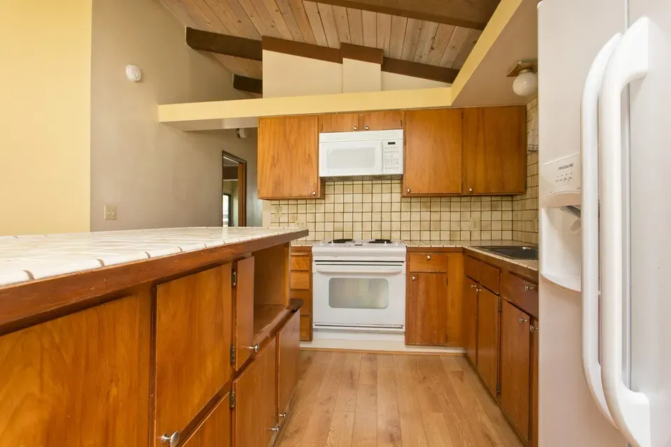 2 Bed 2 Bath Modern Contemporary Residence in Kailua, HI - 4