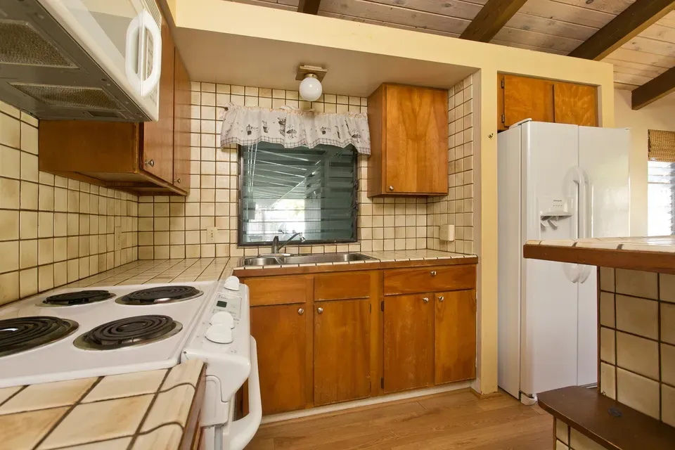 2 Bed 2 Bath Modern Contemporary Residence in Kailua, HI - 5