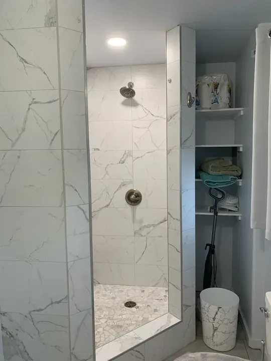 2 Bed 2 Bath Modern Contemporary Residence in Maui, HI - 5