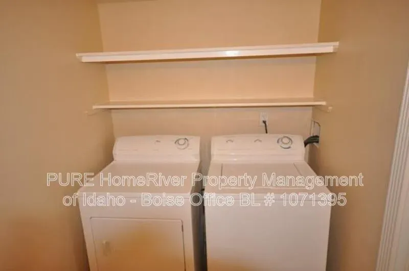 2 Bed 2 Bath Modern Contemporary Residence in Nampa, ID - 3